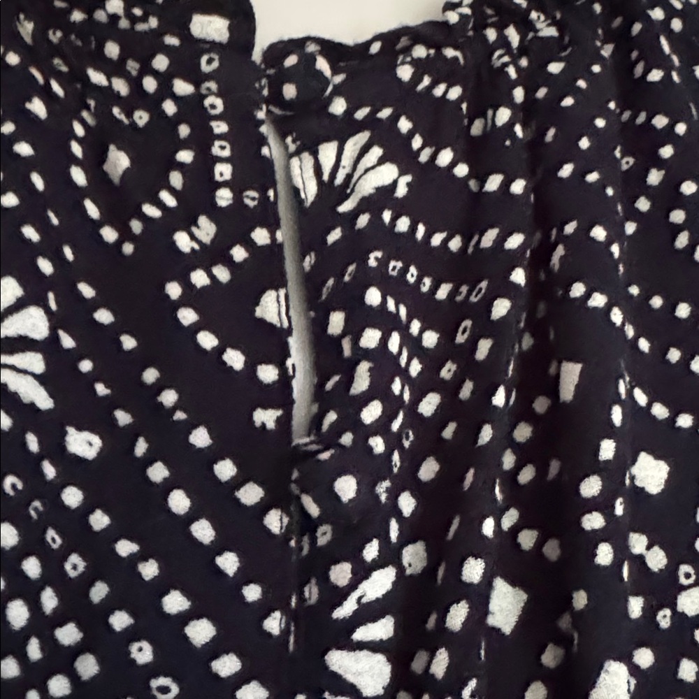 Lucky Brand Blue w/White Dot Pattern Long Sleeve Material Covered Button Down - Picture 2 of 8